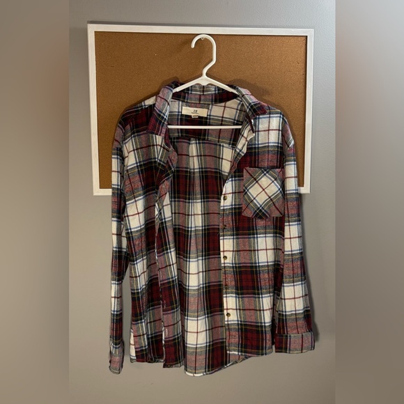 🔆BUNDLE: 2 Flannels - Picture 2 of 9